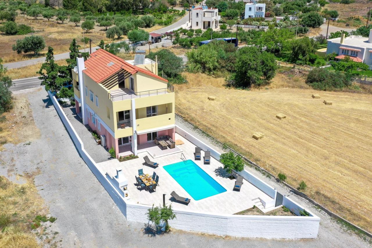 Ritas Gennadi Villa Ngoại thất bức ảnh