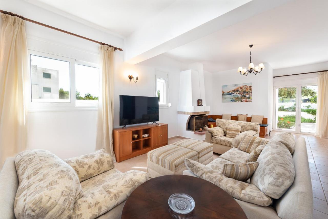 Ritas Gennadi Villa Ngoại thất bức ảnh