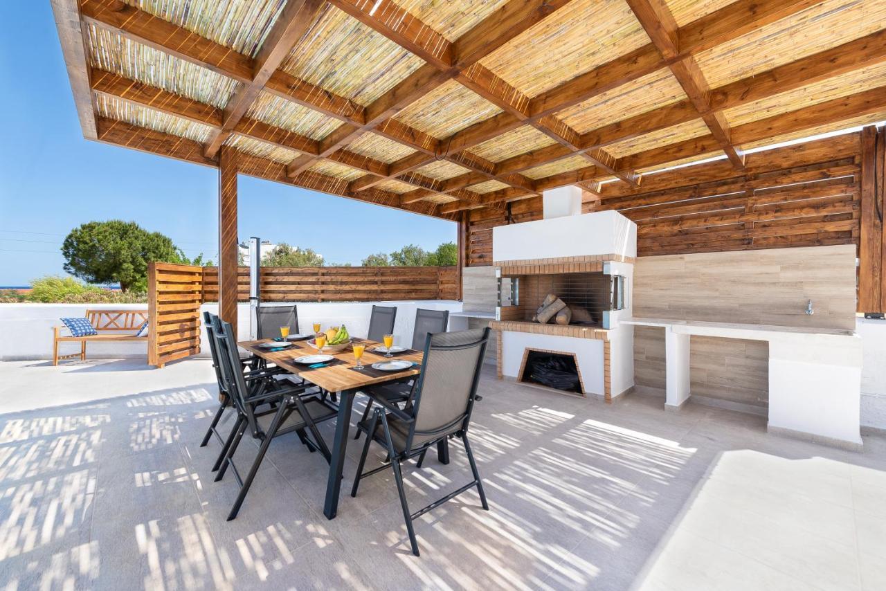 Ritas Gennadi Villa Ngoại thất bức ảnh