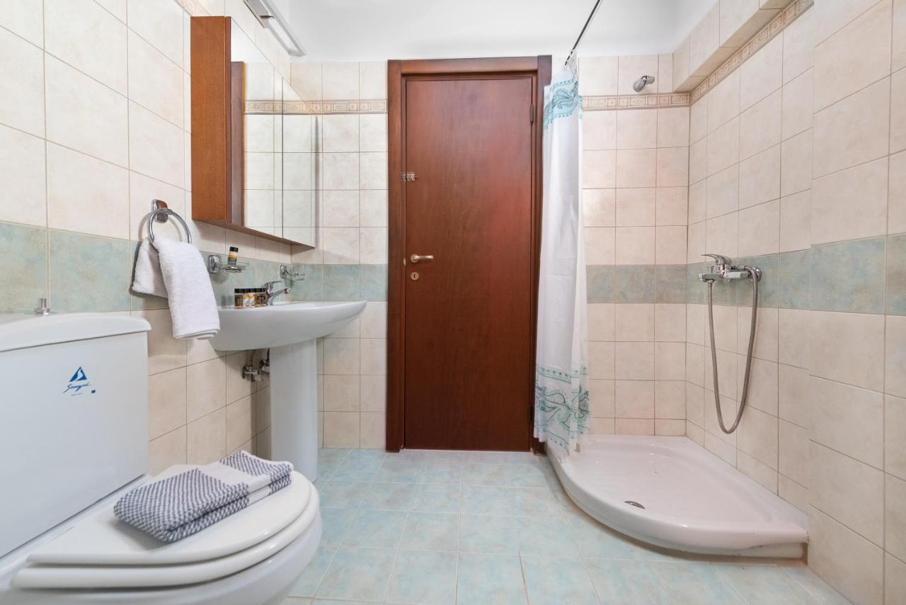 Ritas Gennadi Villa Ngoại thất bức ảnh